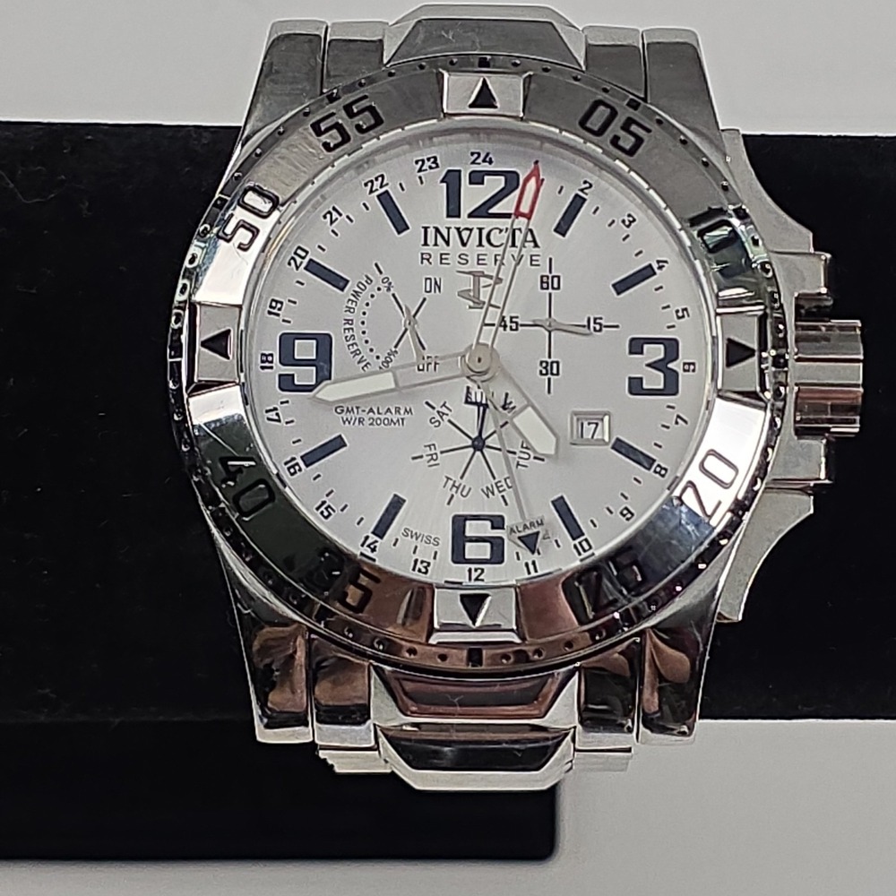 Invicta Reserve 200M/660FT Diver's Watch Model 6107 Stainless Steel Swiss Made